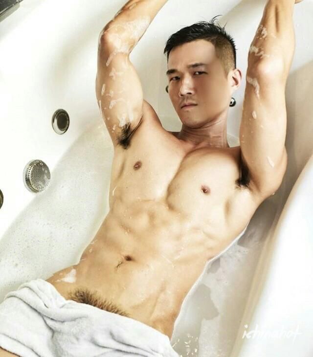 体育生壮硕巨物太大撑破内裤，20cm才是真宝藏男孩！ - 图2