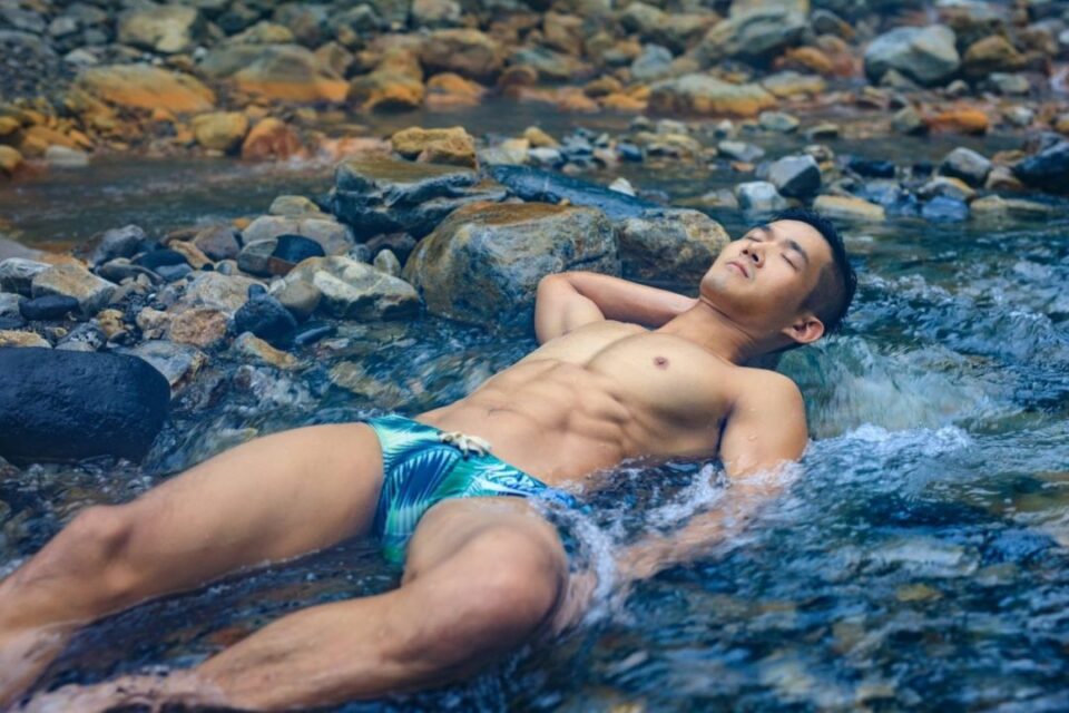 体育生壮硕巨物太大撑破内裤，20cm才是真宝藏男孩！ - 图4