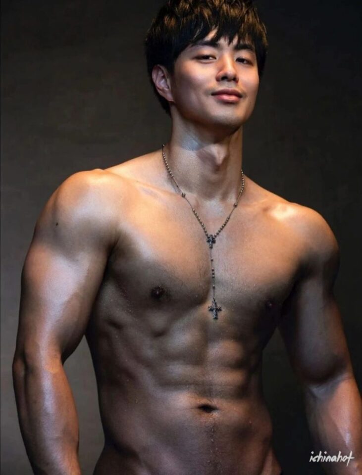 体育生校草又被脱！肌肉忠犬小狼狗，再次被男摄影师约拍！ - 图2