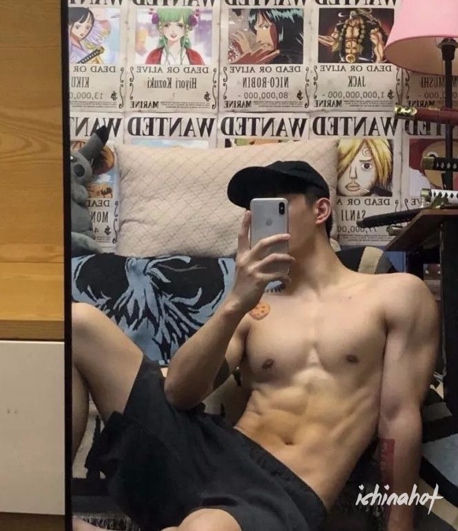 00后体育生的自拍秀，这身材也太好了吧！ - 图5