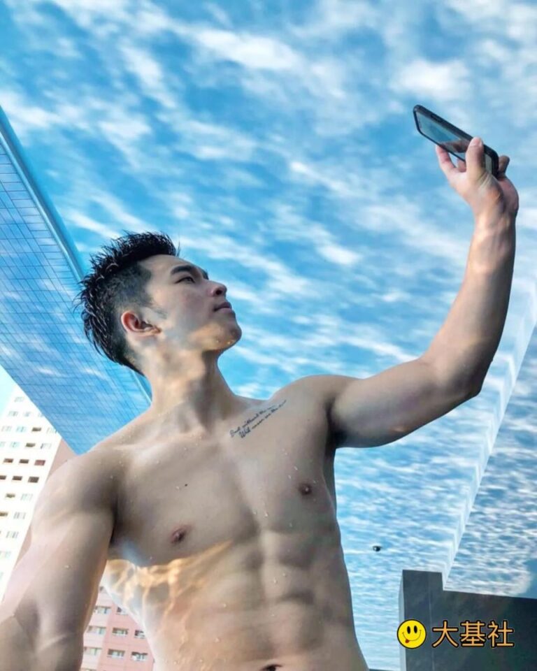 穿短裤比汪小菲还好大！超大奶凶寸头大狼狗（超多图） - 图25