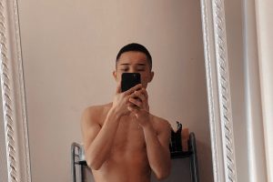 更新50+视频100+私照！黑龙江超大尺寸19.5cm黑肉Hiro - 图1