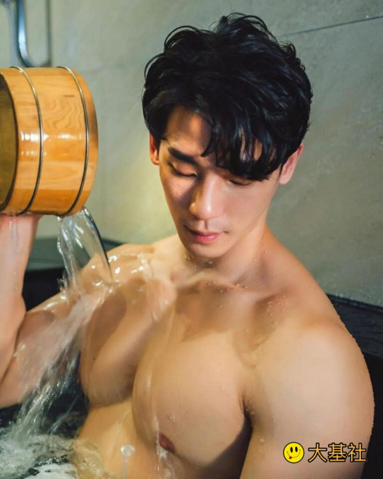 精壮的大肌霸混血健身男模特，期待他的新作 - 图5