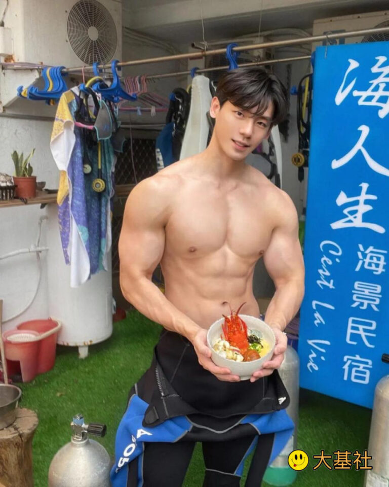 精壮的大肌霸混血健身男模特，期待他的新作 - 图11