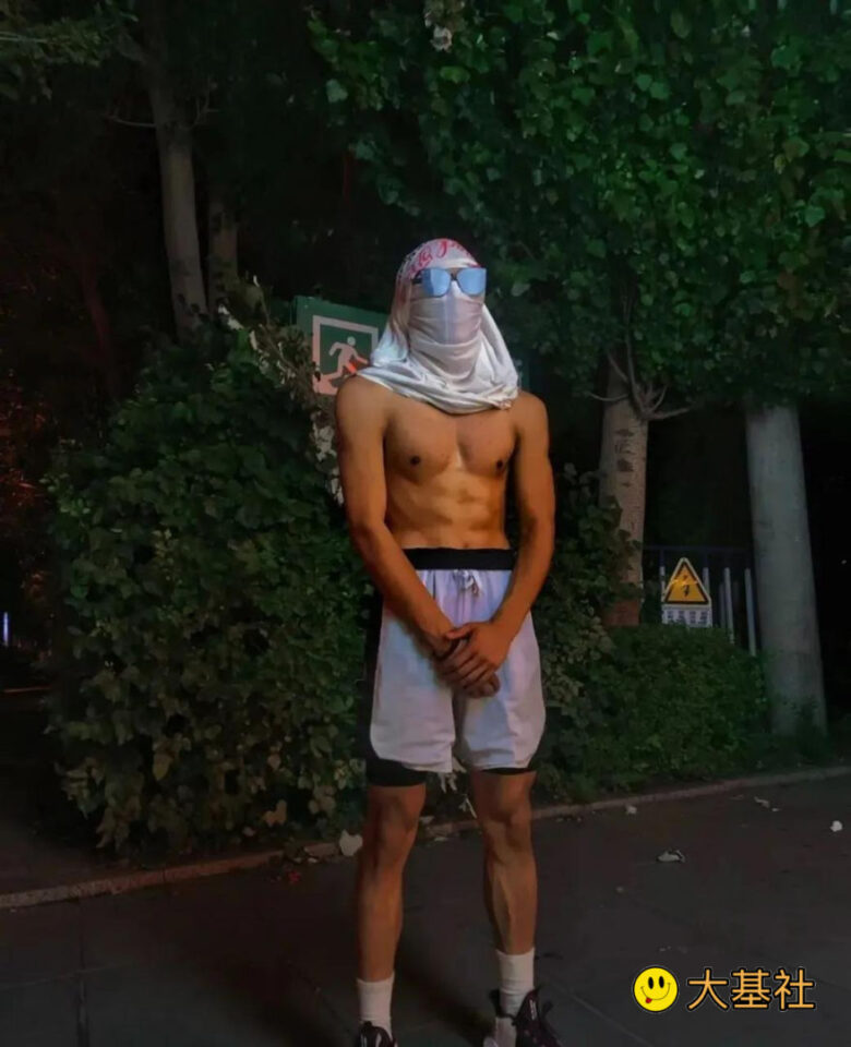 直男体育生，黑皮，体育生，大?，博肌！！ - 图4