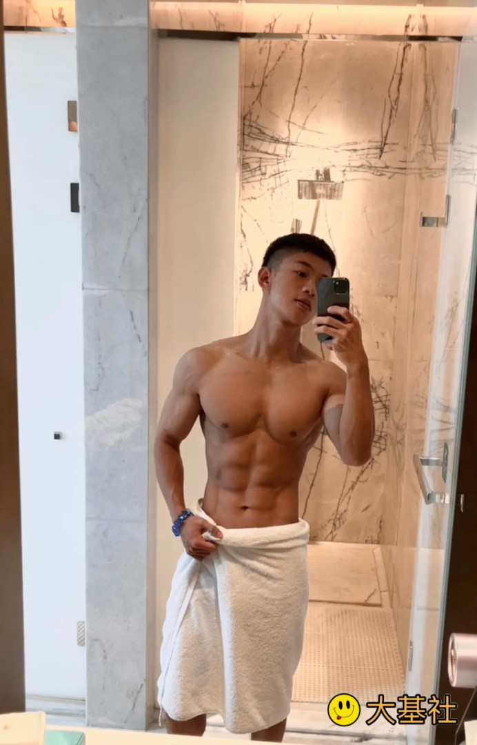 00后的18鲜肉TOP弟弟，就已经这么强大了YYDS！ - 图5