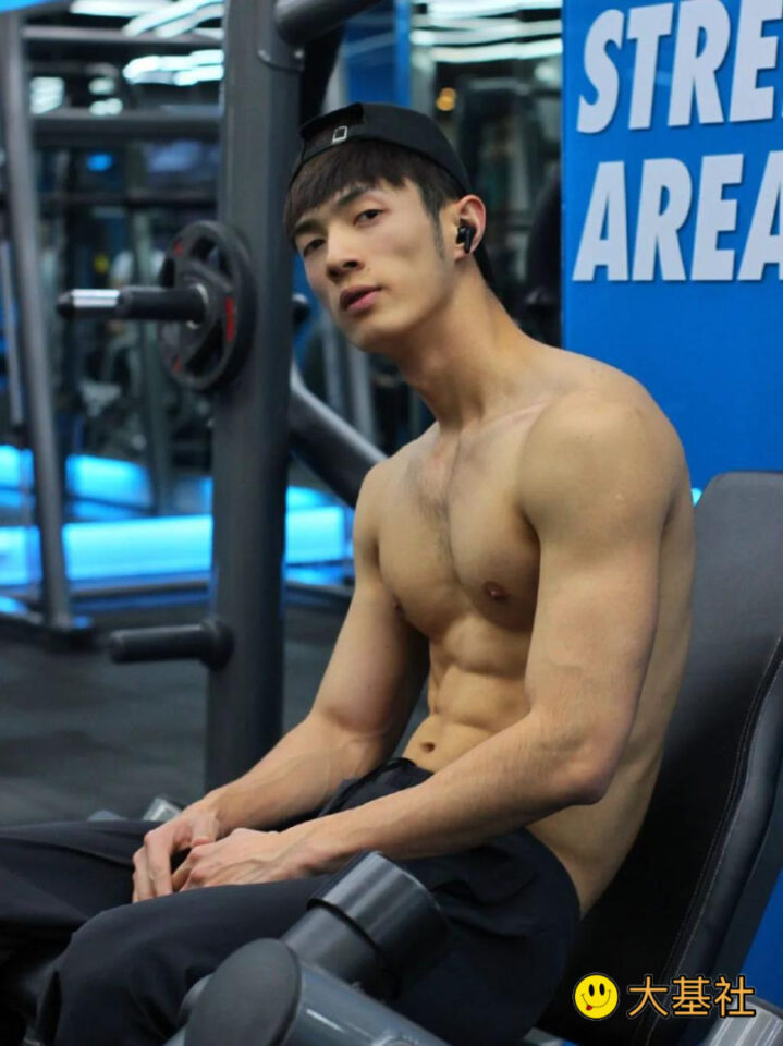 听说毛多的山东肌肉男特别猛？ - 图10