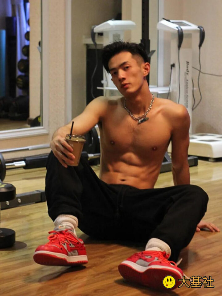 听说毛多的山东肌肉男特别猛？ - 图7