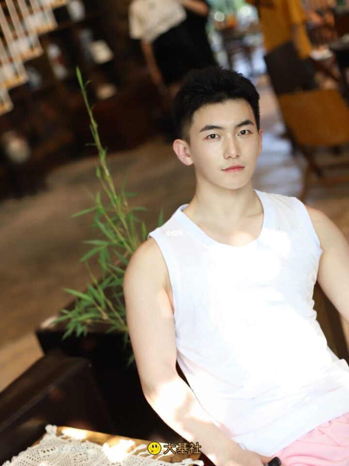 北体俊哥✈️粗口91部视频合辑 - 图1