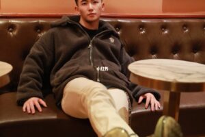 北体俊哥✈️粗口91部视频合辑 - 图8