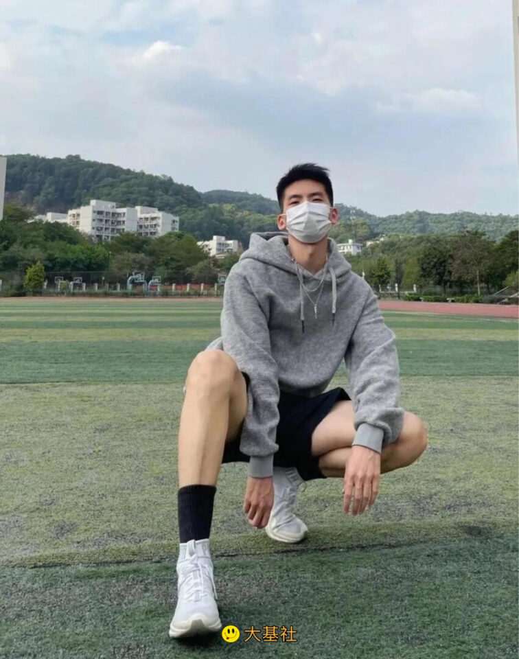 183cm，体育生，00后，细长，白净，大? - 图3