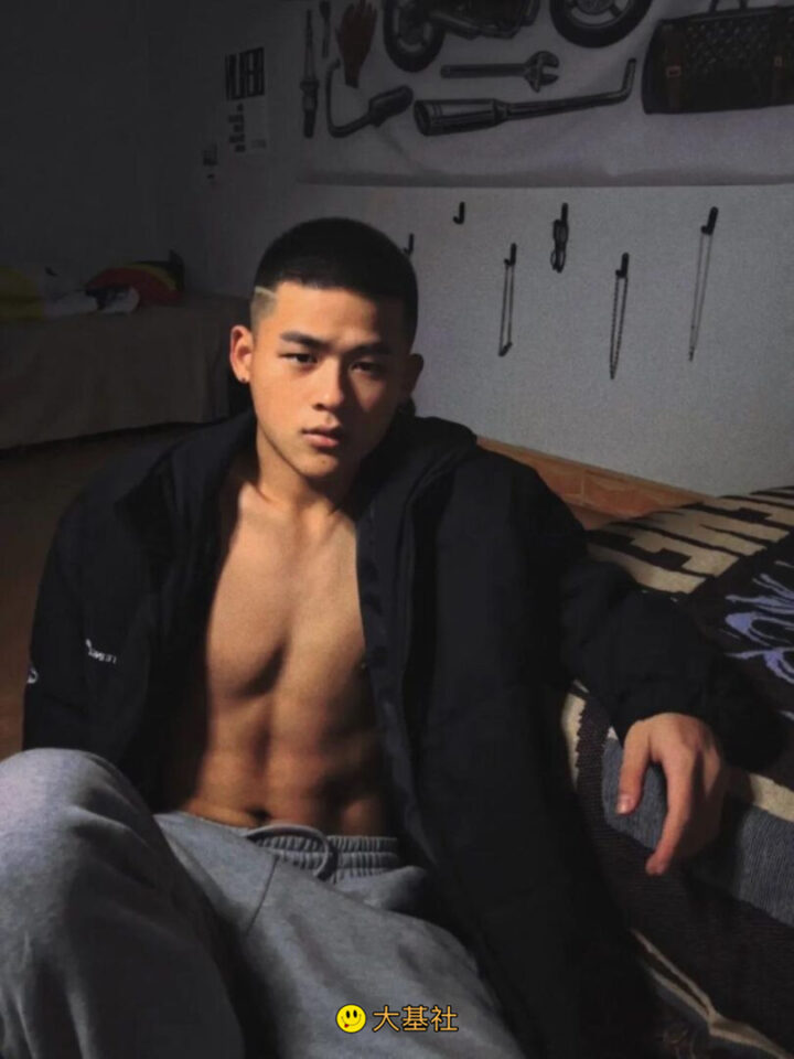 19的福建的腹肌小狼狗，灰裤子真好看 - 图7