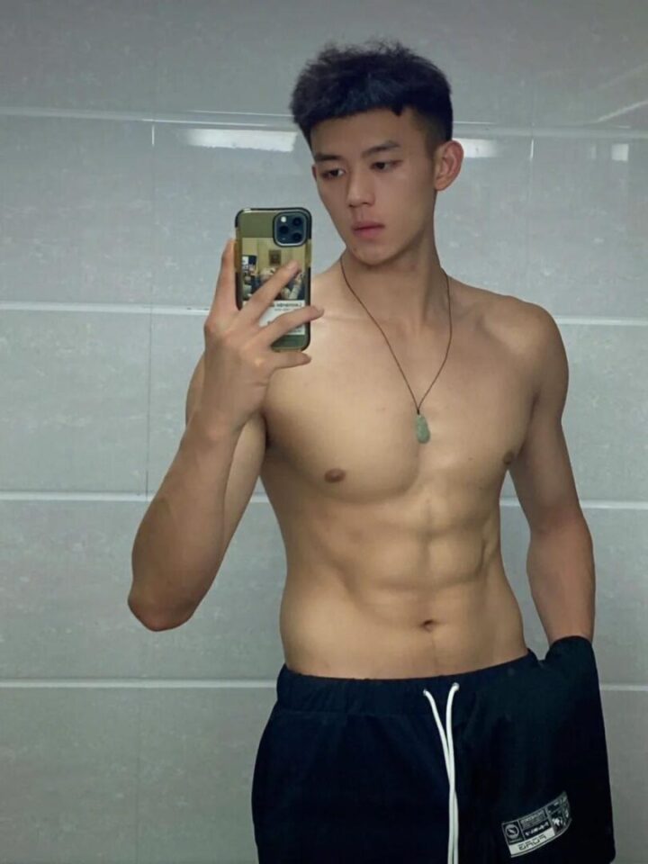 篮球体育生！超板正！这波吃了吧！！