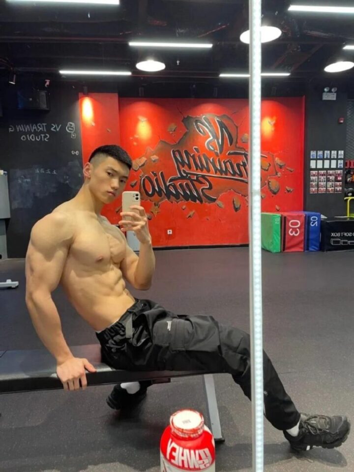 185cm江苏直男健身教练，这肌肉线条太牛