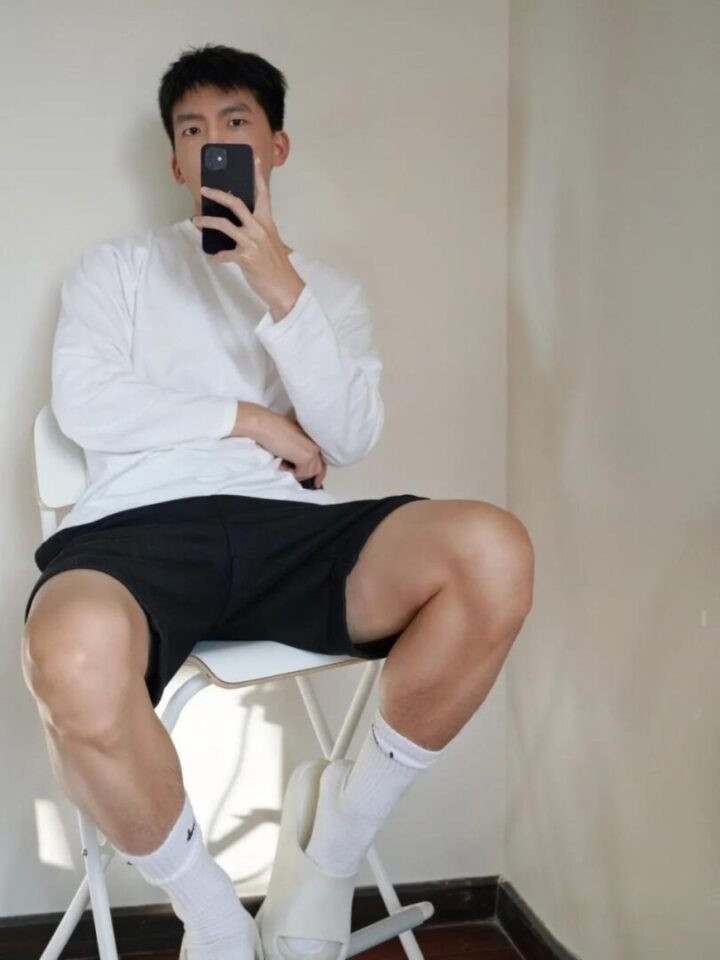 白袜广州体育生学长，一看X欲就很强！ - 图6