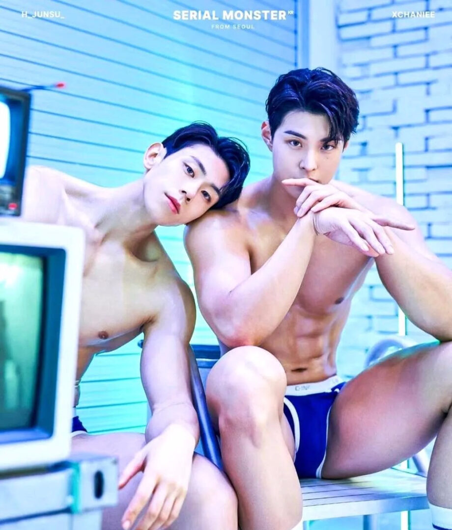 基情还是激情？两个韩国帅哥写真，身材这么好