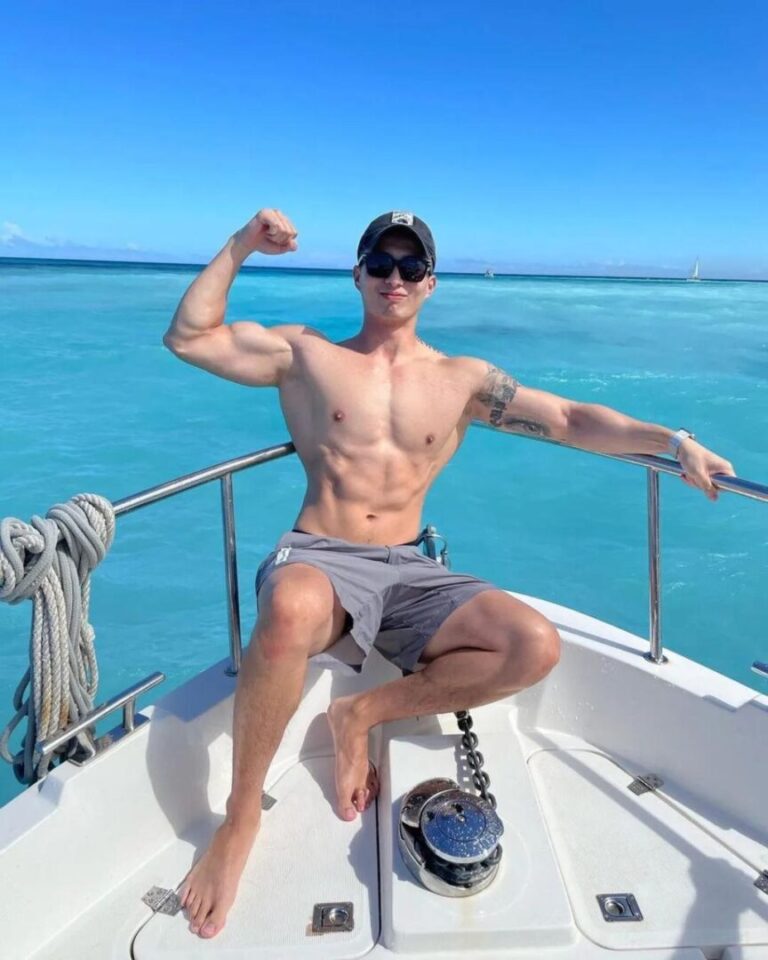 大器天菜男模私照写真，超大难怪这么多人喜欢 - 图9