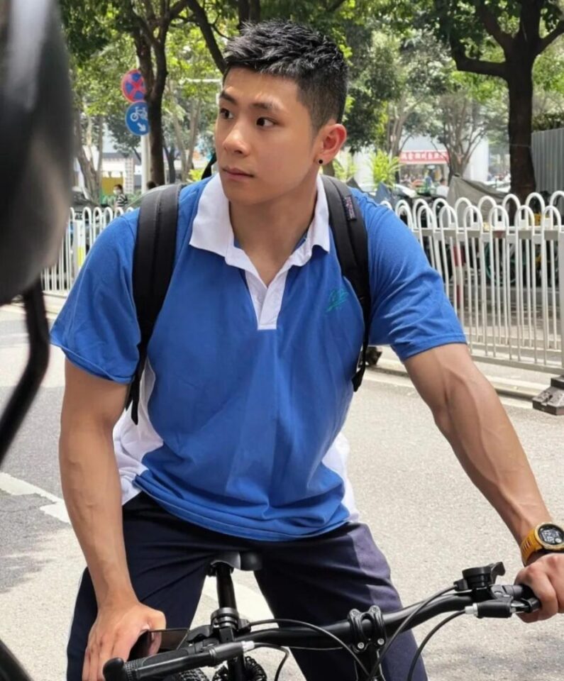 篮球高中生弟弟？阳光帅气青筋肌肉也肉体太香了 - 图4