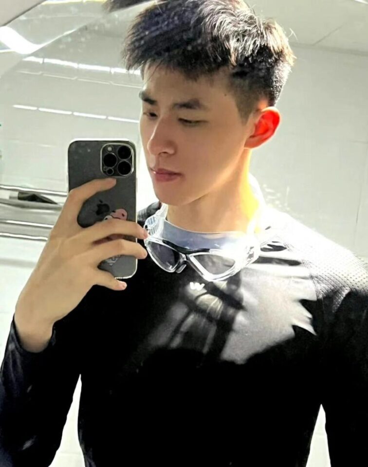 这个成都的白袜帅哥，YYDS超帅气一点也不娘 - 图3