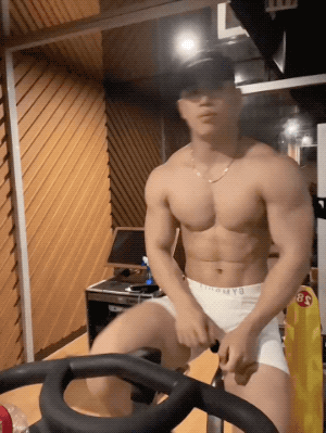 第一次见脱衣直播和白内裤直播！肌肉帅哥天花板 - 图7