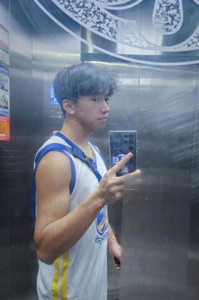 [长图文]广东186CM的薄肌篮球体育生帅哥，还是男大！ - 图20