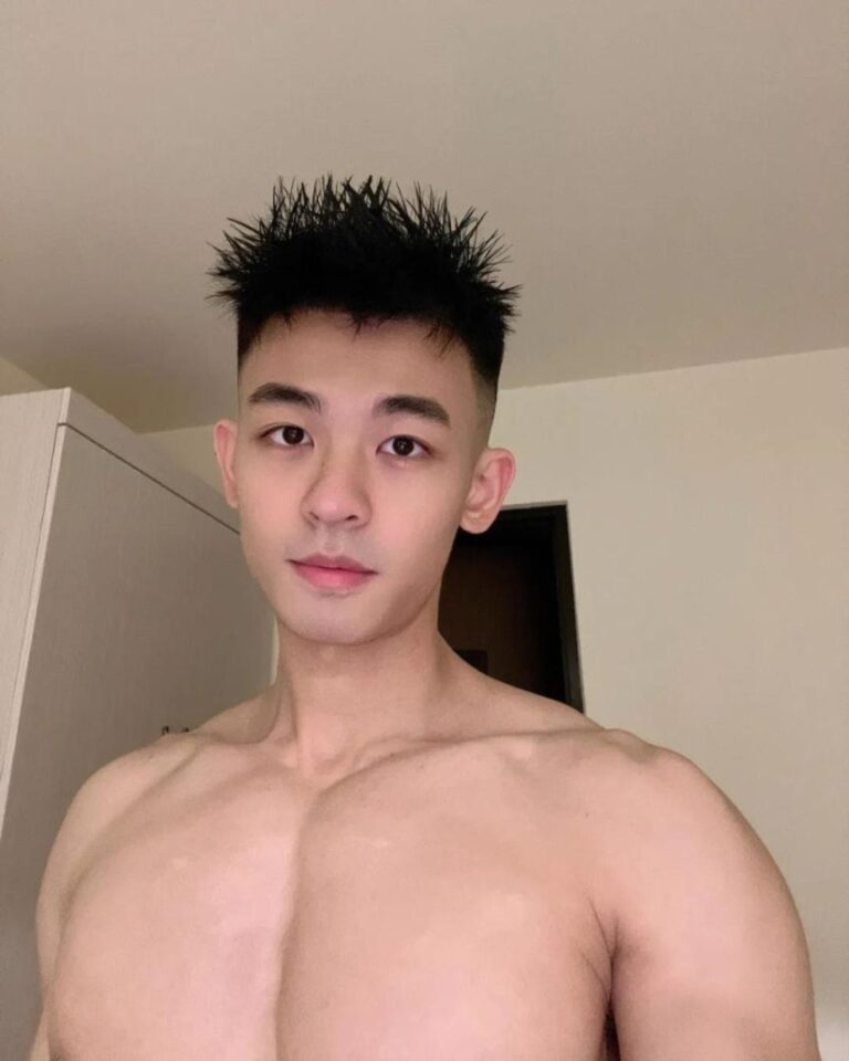 这个帅哥推特上放飞自我，长的太大器了！有动图！ - 图13