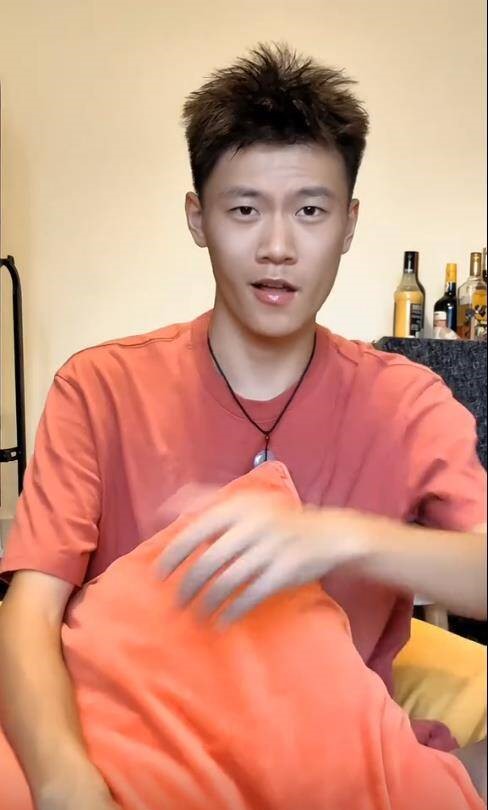 极品东北帅哥 抖音网红 飞机自拍视频合辑 @理想王国 - 图6