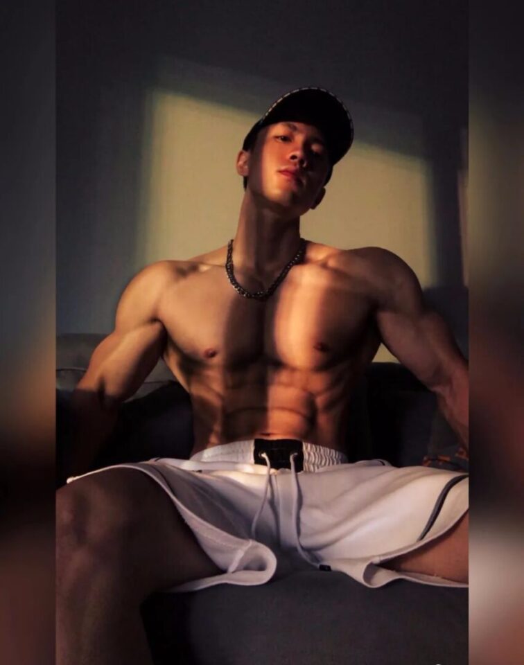 强悍双开门健身直男,摄影照盛气临人 - 图2