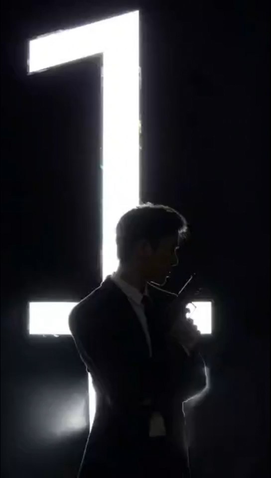 KK睡不着《杀手》系列? 黑丝正装COS诱惑 - 图2