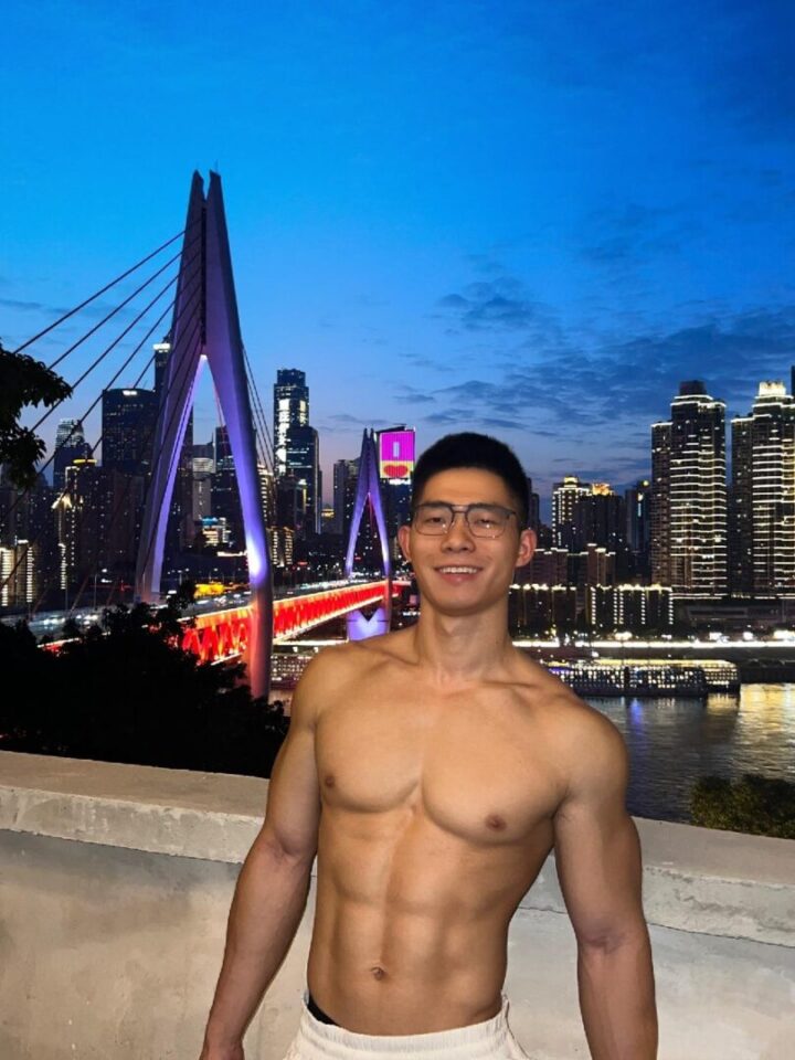 超帅的性张力肌肉猛男！抖音网红最多打两块出台当MB最全视频资源[大基社2024] - 图3