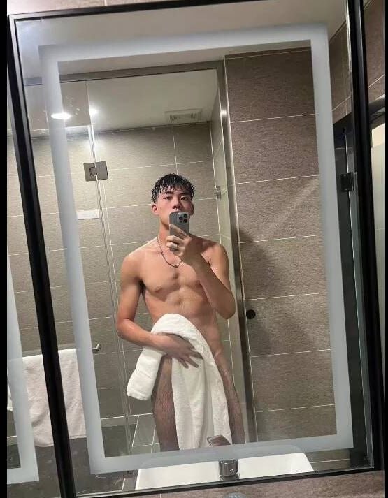 伪娘勾引1米88极品天菜肌肉体育生直男帅哥，太帅了，超极品！ - 图2